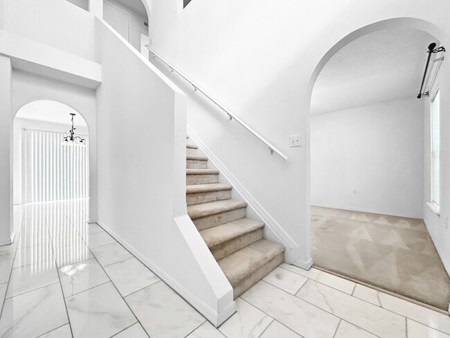 Building Photo - 1035 Ronlin St