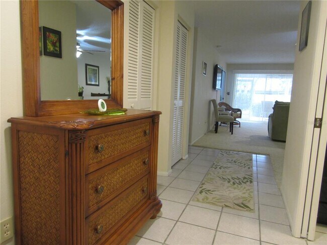 Photo - 7008 W Country Club Dr N Unit 136
