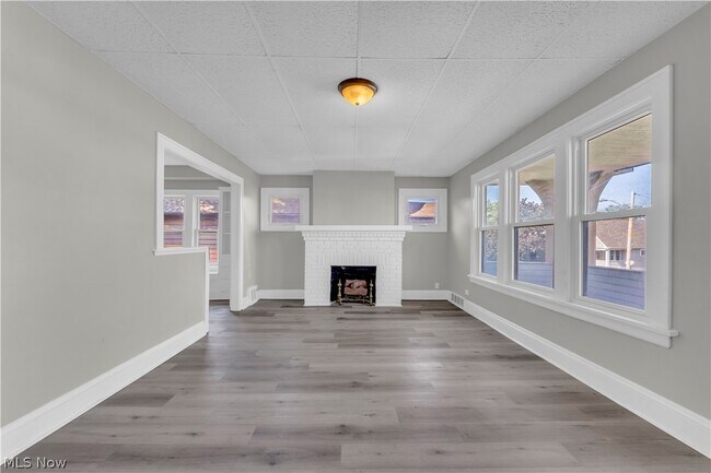 Photo - 2133 W 98th St Unidad 4