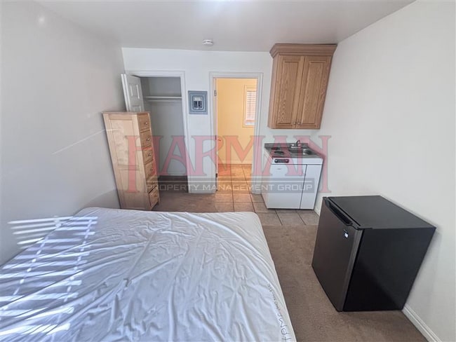 Building Photo - 1675 S State St