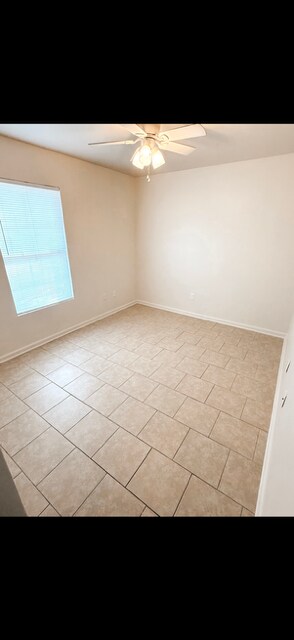 Photo - 1712 Ridgefield Ave