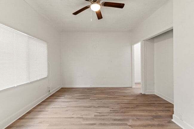 Photo - 1424 Chestnut Ave Unit 07