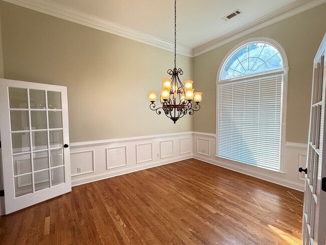 Photo - This beautiful brick home is located in Vi...