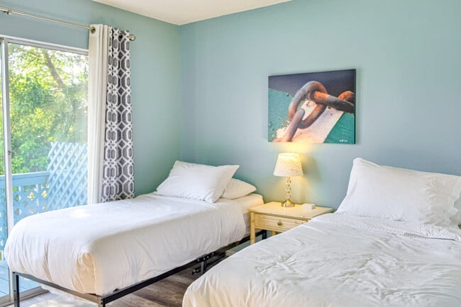 2205 Avenue B Unit SI FL2-ID1591390P