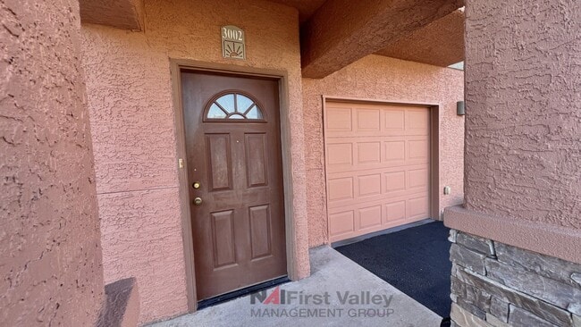 Photo - 1 Bedroom, 1 Bath with a Single Car Garage