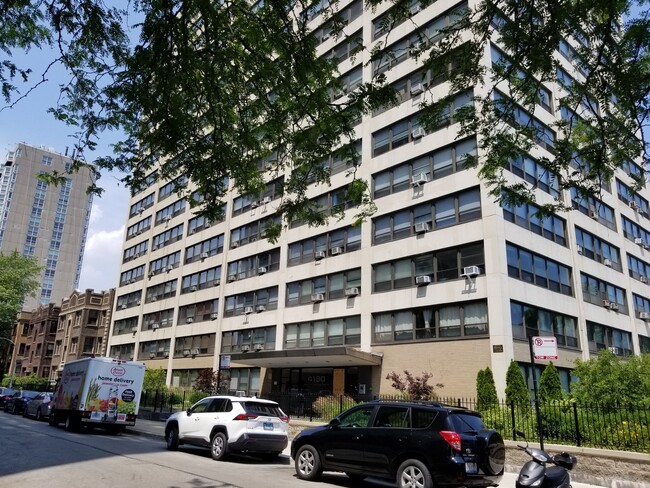 Building Photo - 4180 N Marine Dr Unit 1006 Rental