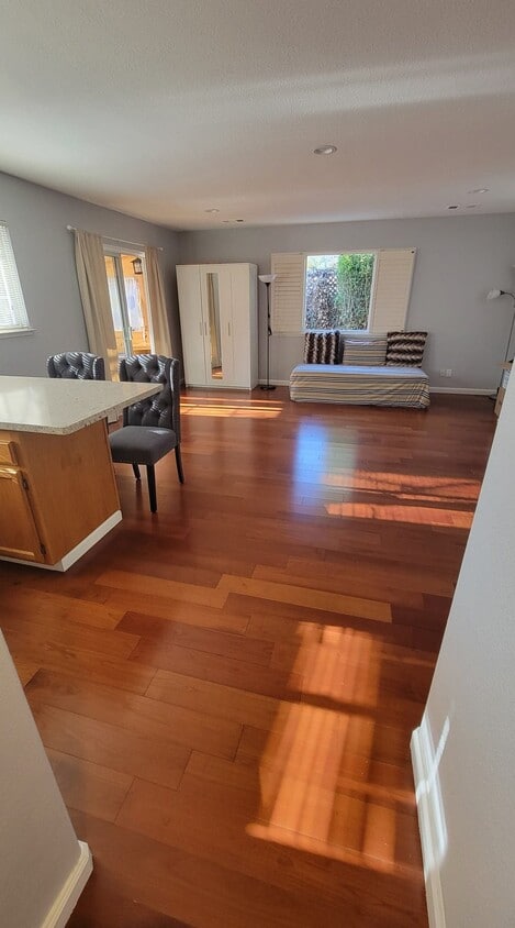 Photo - 5501 Portsmouth Ave (Newark, CA)