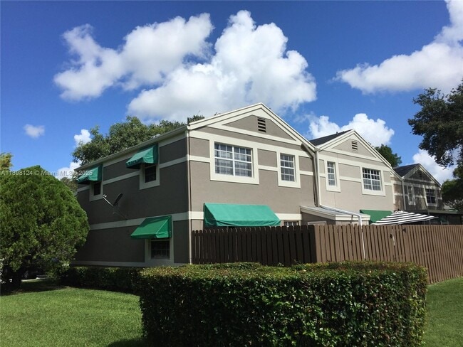 Photo - 5150 Lake Loop Rd