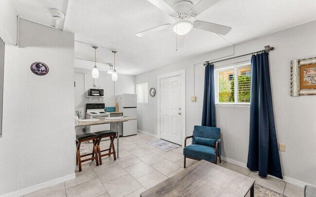 Photo - 211 Circle Dr Unit 03-A