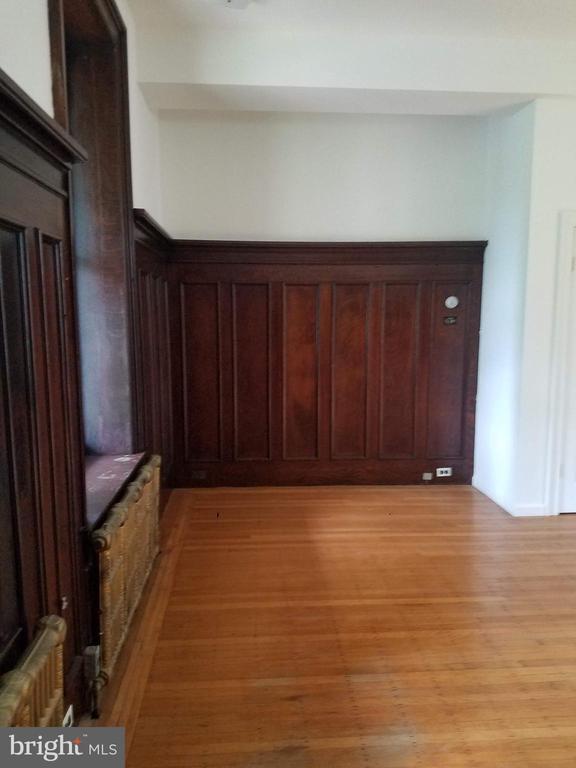 Photo - 348 Green Ln