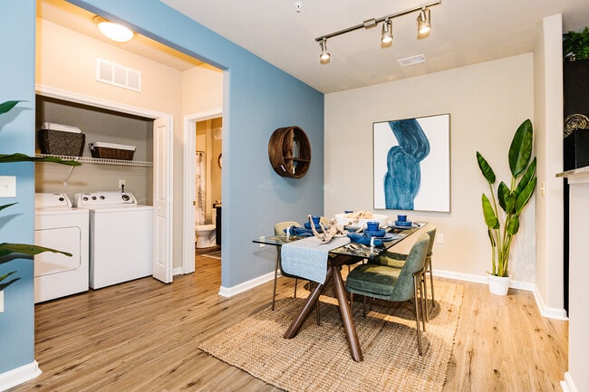 Photo - Settler's Landing