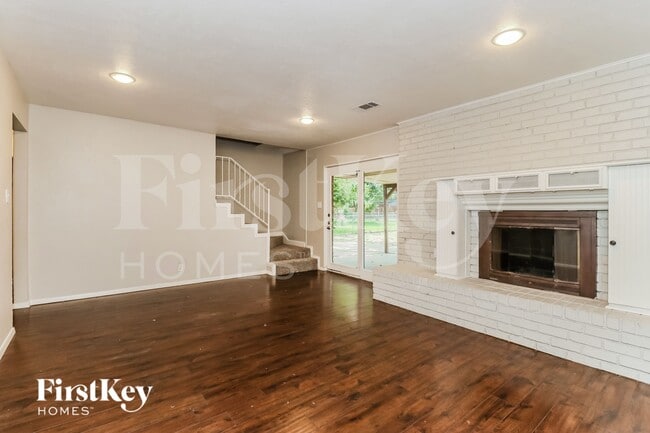 Photo - 6024 Wormar Ave