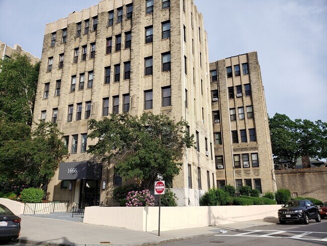 Photo - 1666 Commonwealth Ave Unit 36