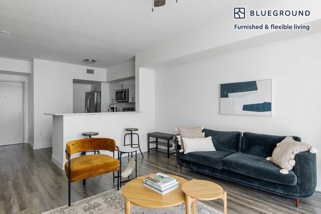 Photo - 110 SW 12th St Unidad FL7-ID85