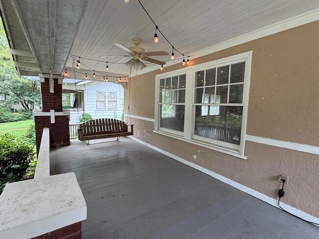 Photo - 221 Morningside Dr