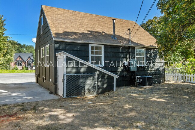 Photo - 411 W Main St
