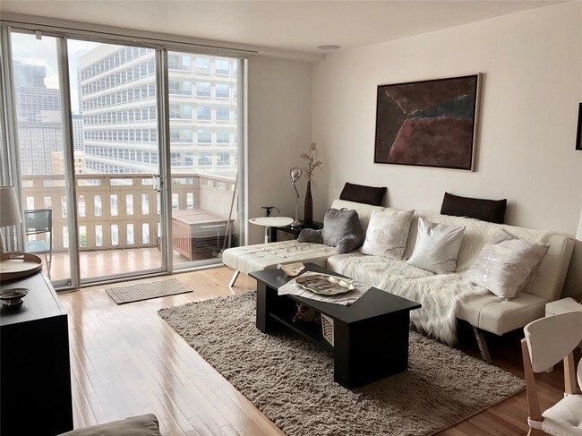 Photo - 2016 Main St Condo Unit 1415