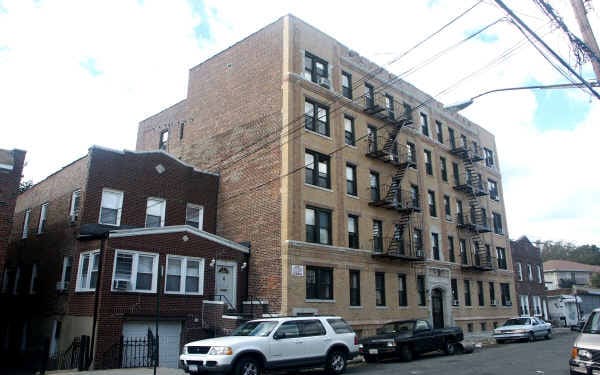 Photo - 1921 Holland Ave Apartments