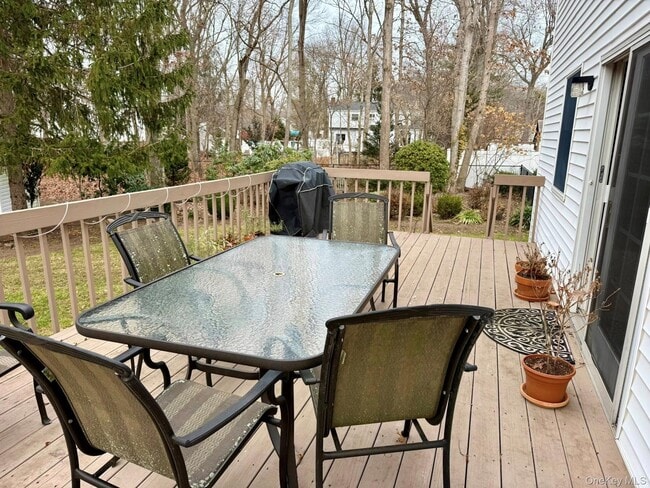 Photo - 86 Krispin Ln