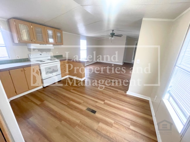 Photo - 340 S Hankin Rd