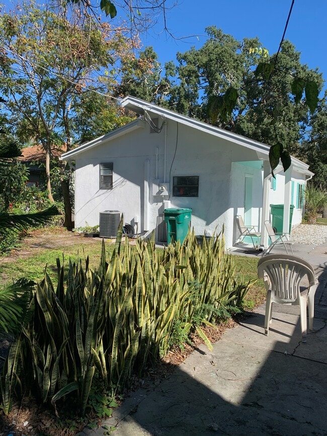 Photo - 1360 Daytona Ave