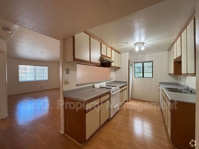 Building Photo - 314 Lincoln Ave Unit 6 Rental