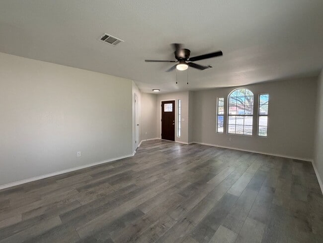 Photo - 3/2 in Del Valle