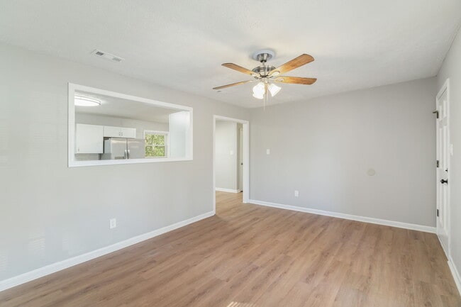 Photo - 2809 Lay Ave