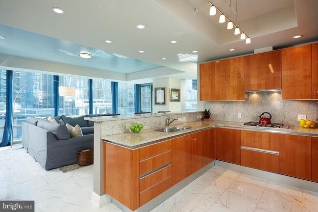 Photo - 1881 N Nash St Unidad 303