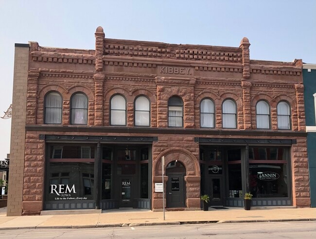 Photo - 127 E Main St