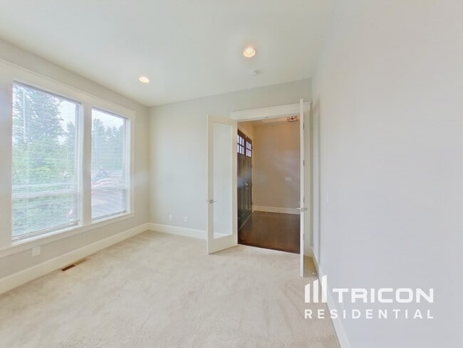 Photo - 2604 NE 175th St