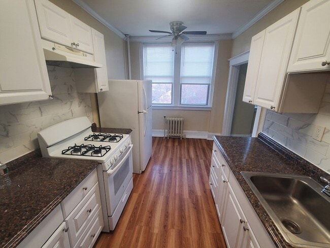 Photo - 415 County St Unit 412