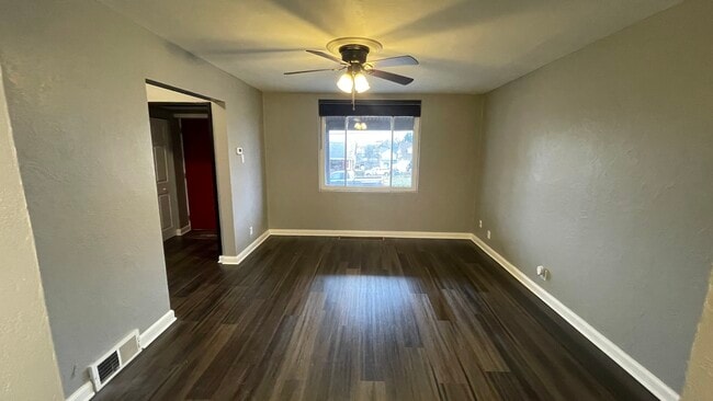 Photo - 2311 Grandview Ave