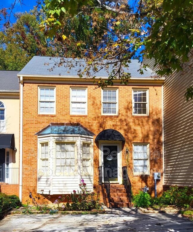 Building Photo - 501 Salem Woods Dr SE