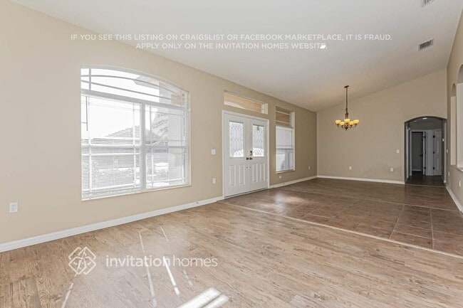 2313 Nesslewood Dr