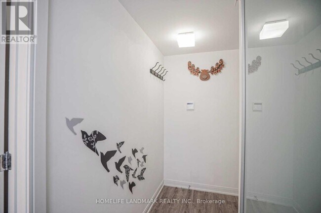 Photo - 42 Charles St E Unit 3209