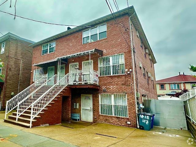 Building Photo - 14-18-18 117th St Unit 3 Floor Rental