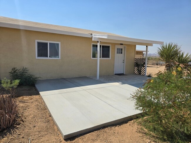 Photo - Secluded & Super Clean!