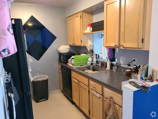 Building Photo - 113 Sumner St Unit 44 Rental