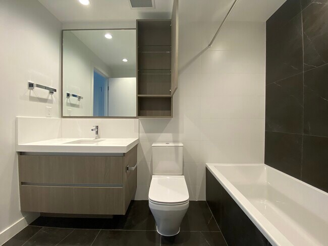 Photo - 6080 Mckay Av