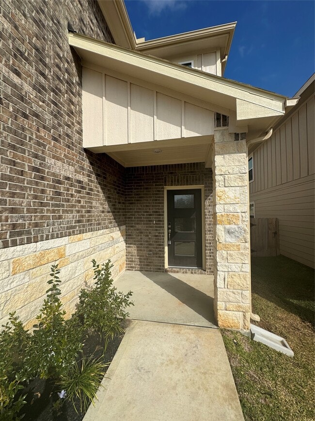 Photo - 18528 Meadow Point Ln