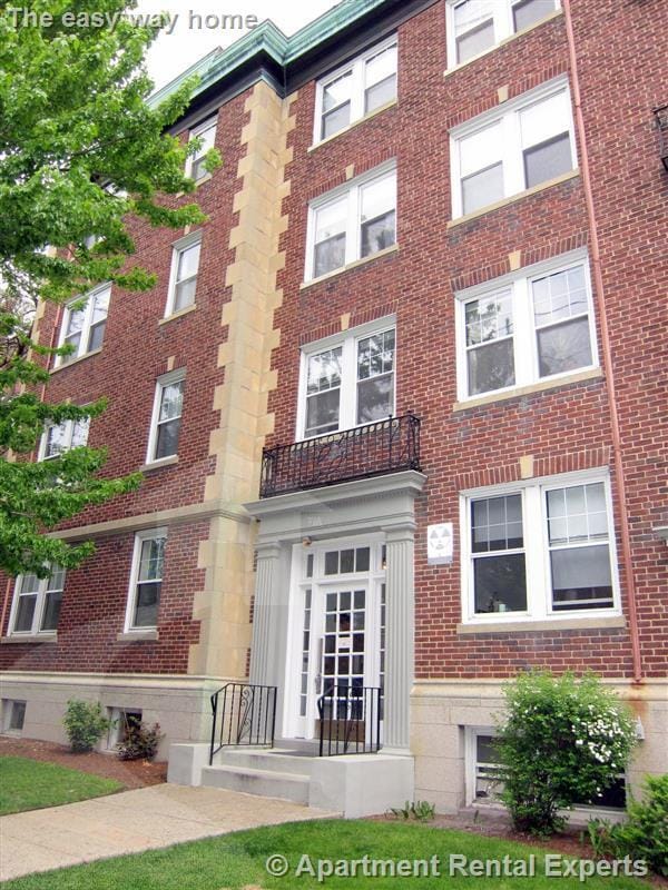 Building Photo - 155 Summer St Unit #4F