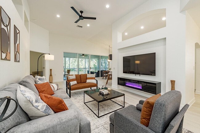 Photo - 7123 Blue Juniper Ct