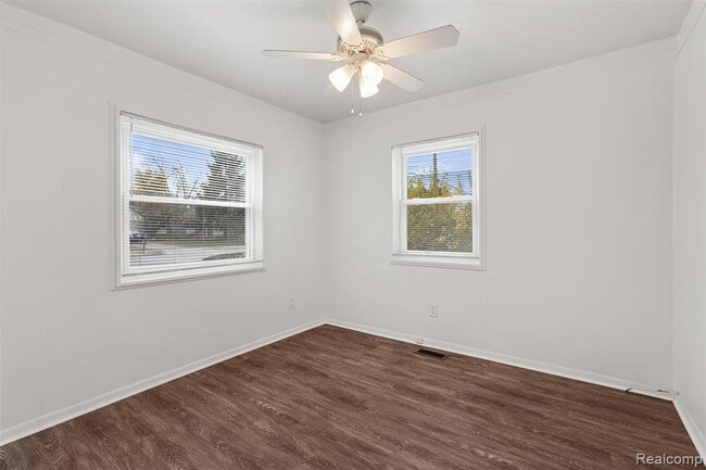 Photo - 13263 Frazho Rd