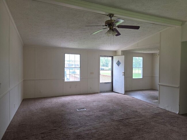 Photo - 381 Hill Loop Rd