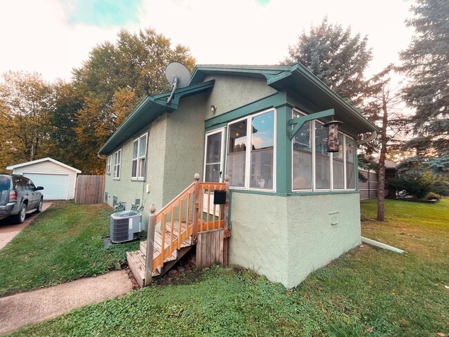 Photo - 1112 Lincoln Way Unit 1