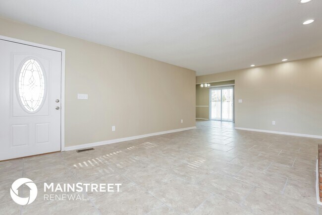 Photo - 496 Anna Dr