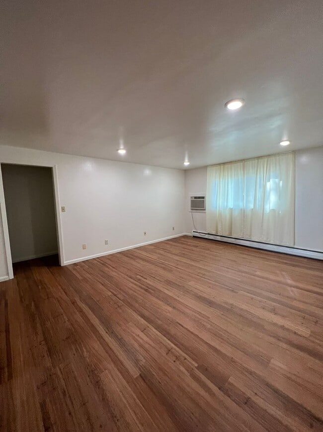 Photo - 603 N Main St Unidad #3