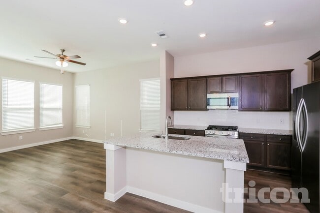 854 Summer Plum Wy