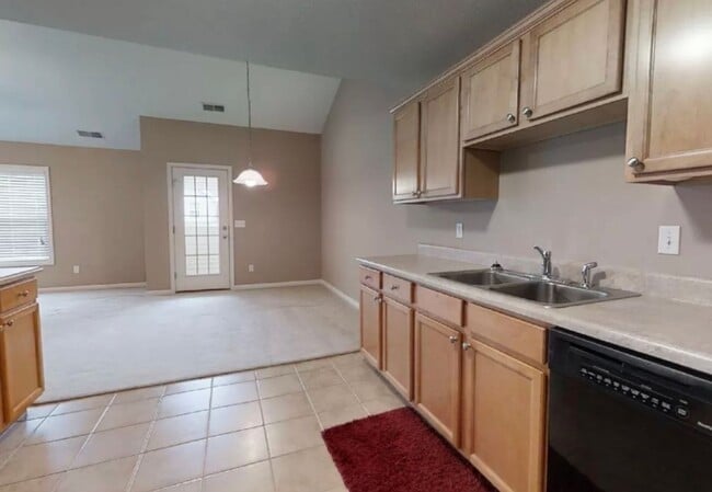 Photo - 1358 Mariner Way